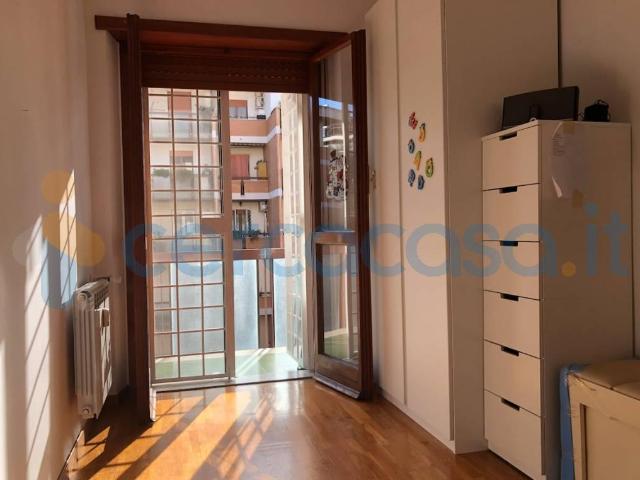 Appartamento Trilocale in ottime condizioni, in affitto in Via Alessio Baldovinetti 136, Roma