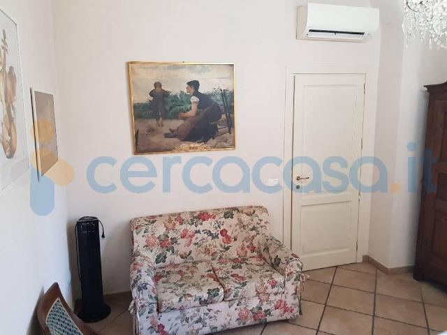 Appartamento Trilocale in ottime condizioni, in affitto in Via Calimaruzza 1, Firenze