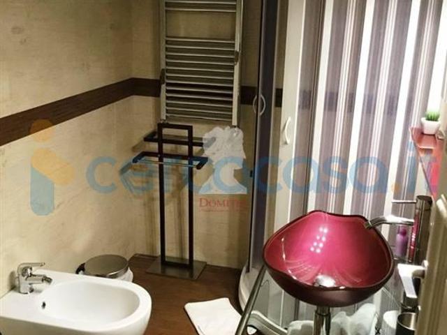 Appartamento Trilocale in ottime condizioni, in affitto in Via Garibaldi, Roma