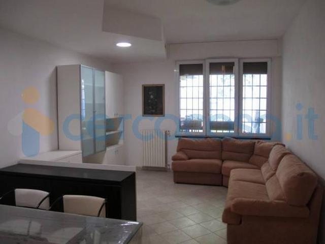 Appartamento Trilocale in ottime condizioni, in affitto in Via Gorizia, Pistoia