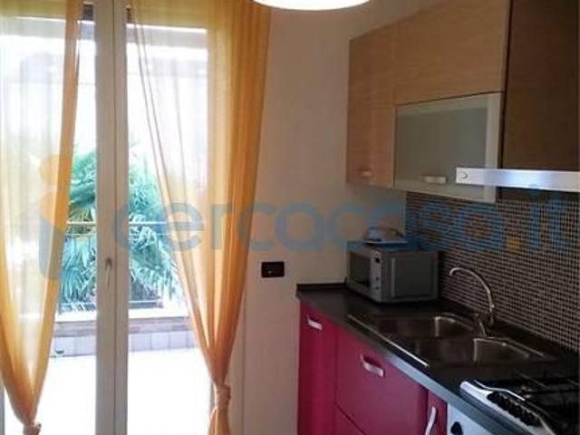 Appartamento Trilocale in ottime condizioni, in affitto in Via Longhena Baldassarre 25, Jesolo