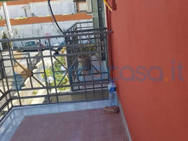 Appartamento Trilocale in ottime condizioni, in affitto in Via Solfatara, Pozzuoli