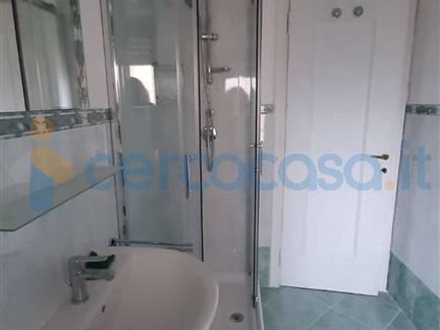 Appartamento Trilocale in ottime condizioni, in affitto in Via Via Delle Ginestre, Genova