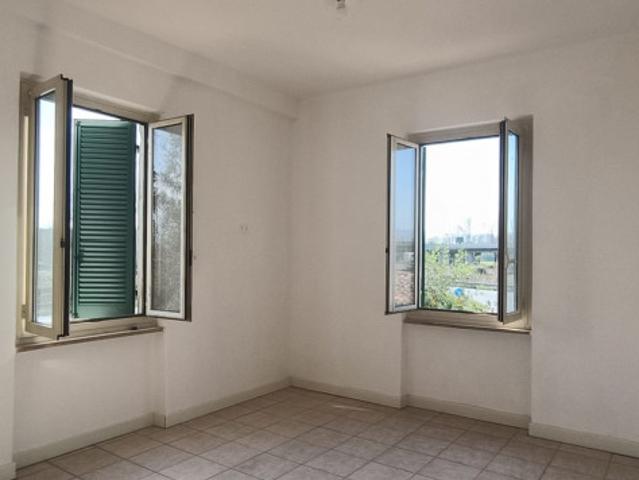 Appartamento TRILOCALE in affitto a Terni Tr