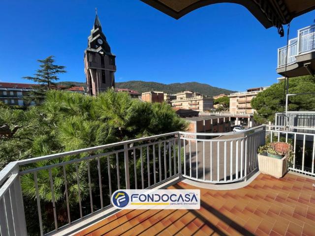 Appartamento TRILOCALE in affitto a Andora Sv