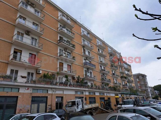 Appartamento TRILOCALE in affitto a Bari Ba