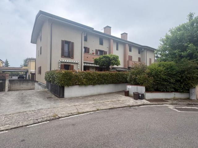 Appartamento TRILOCALE in affitto a Curtatone Mn