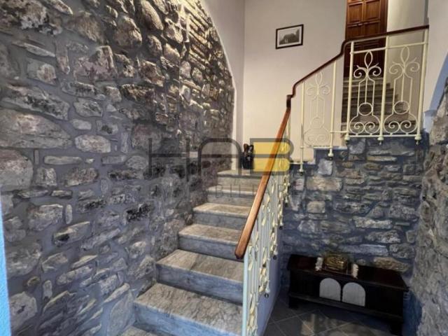 Appartamento TRILOCALE in affitto a Erice Tp