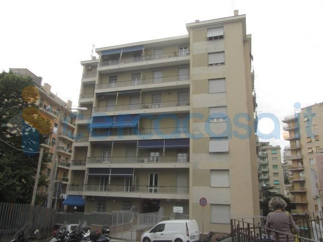 Appartamento Trilocale in affitto a Genova