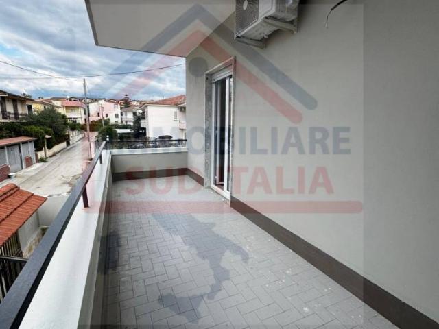 Appartamento TRILOCALE in affitto a Lago patria Na