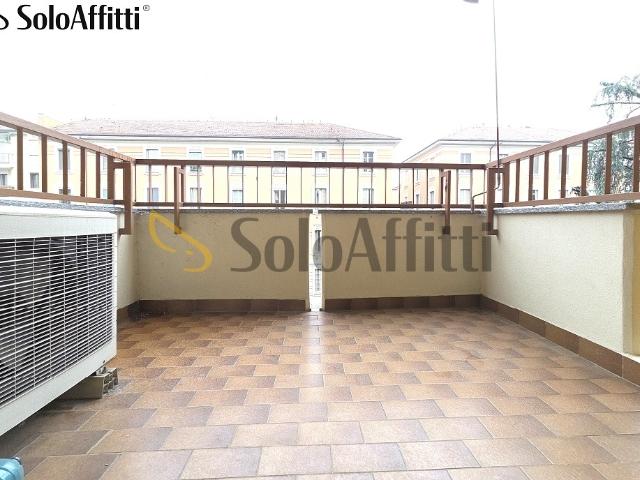 Appartamento TRILOCALE in affitto a Milano Mi