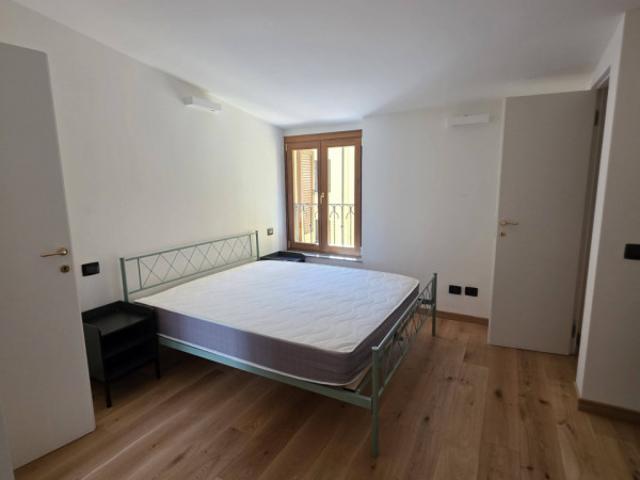 Appartamento TRILOCALE in affitto a Milano Mi