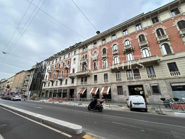 Appartamento TRILOCALE in affitto a Milano Mi