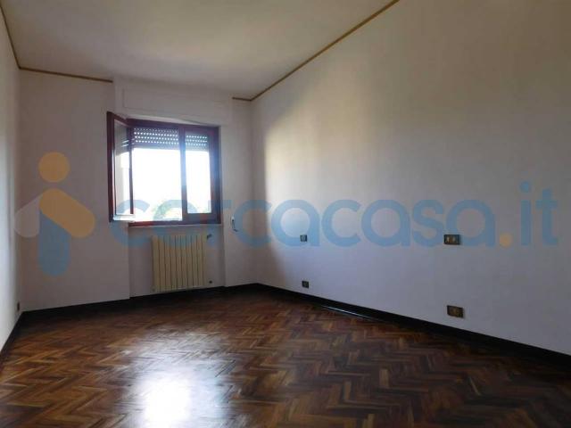 Appartamento Trilocale in affitto a Ortonovo