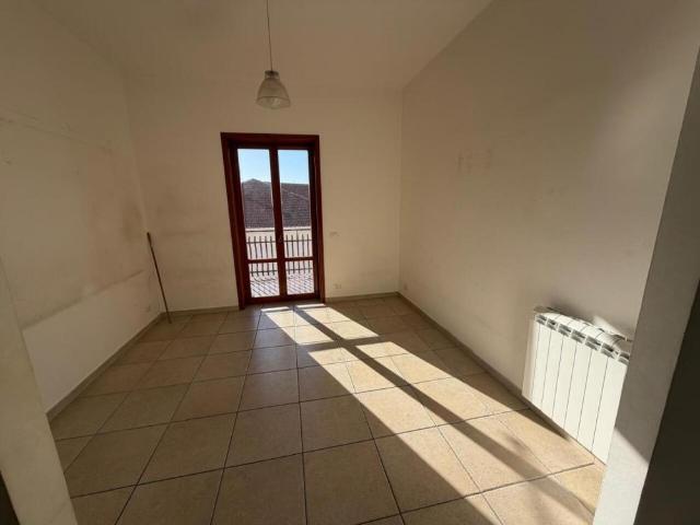 Appartamento TRILOCALE in affitto a Pedara Ct