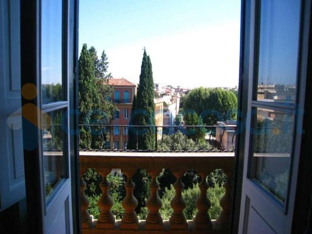 Appartamento Trilocale in affitto a Roma