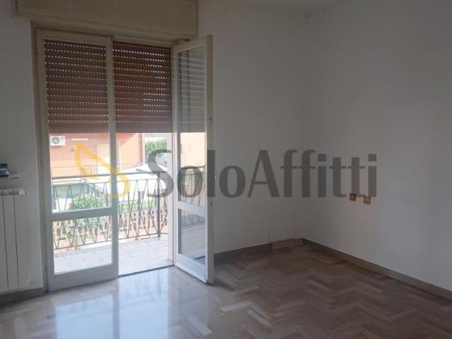 Appartamento TRILOCALE in affitto a Solaro Mi
