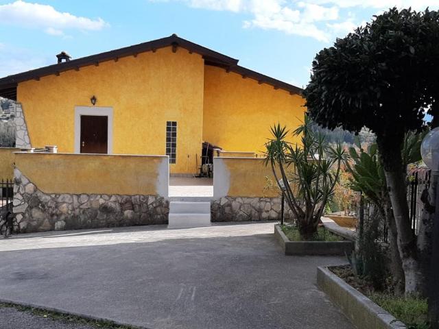 Appartamento TRILOCALE in affitto a Strangolagalli Fr
