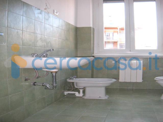 Appartamento Trilocale in affitto in Via Borgoratti 19, Genova