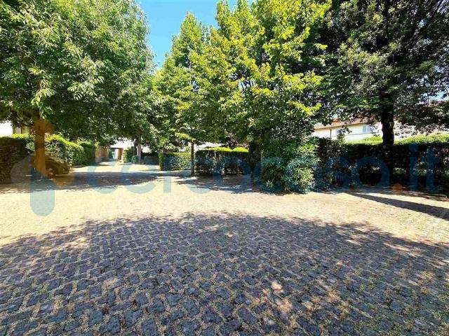 Appartamento Trilocale in affitto in Via Delle Casine, Firenze