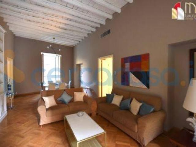 Appartamento Trilocale in affitto in Via Dell'incoronazione 1, Palermo