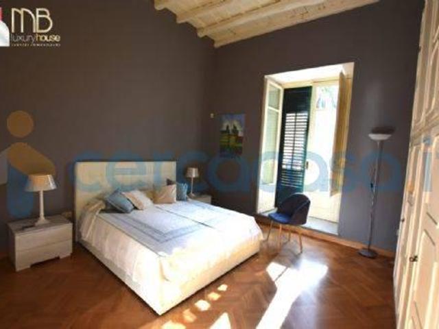 Appartamento Trilocale in affitto in Via Dell'incoronazione 1, Palermo