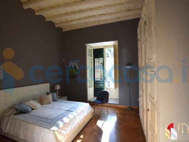 Appartamento Trilocale in affitto in Via Dell'incoronazione 1, Palermo