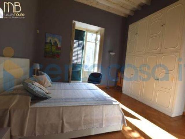 Appartamento Trilocale in affitto in Via Dell'incoronazione 1, Palermo