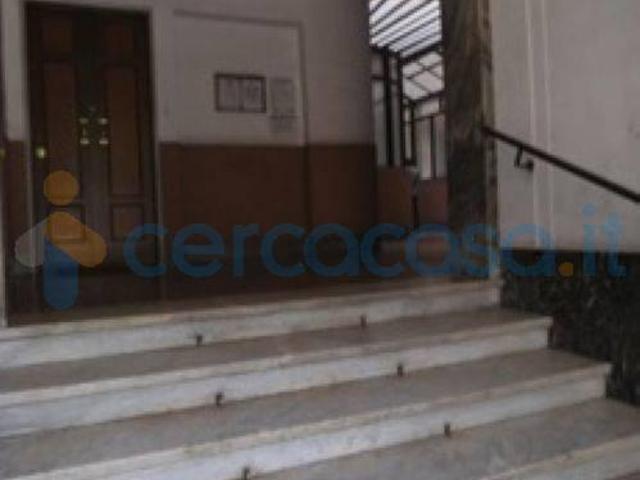 Appartamento Trilocale in affitto in Via Donghi, Genova