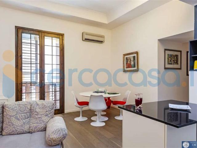Appartamento Trilocale in affitto in Via Logoteta, Siracusa