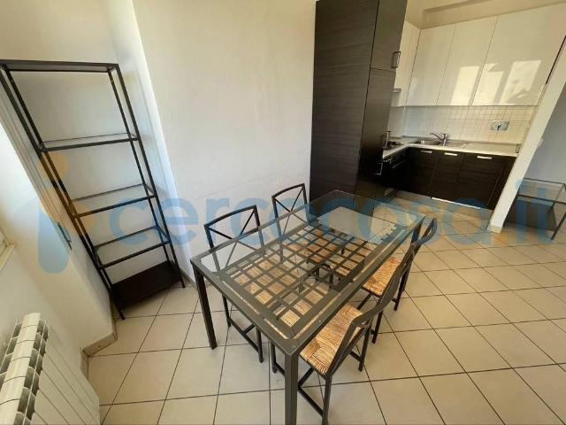 Appartamento Trilocale in affitto in Via Reginaldo Giuliani 214, Firenze
