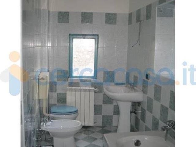 Appartamento Trilocale in affitto in Via Roma 8, Cittiglio