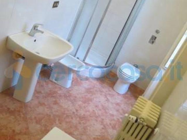 Appartamento Trilocale in affitto in Viale Premuda, Milano