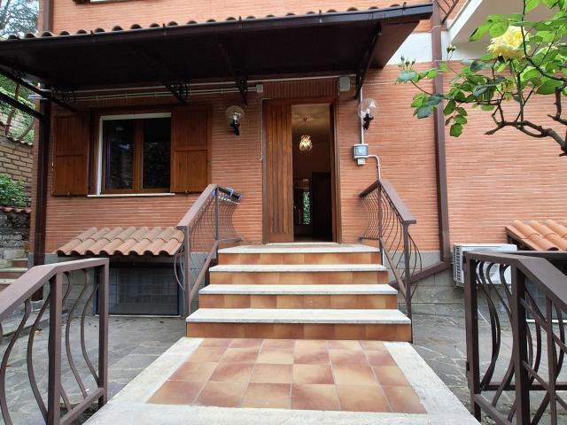 Appartamento Trilocale In Affitto Rignano Flaminio RM