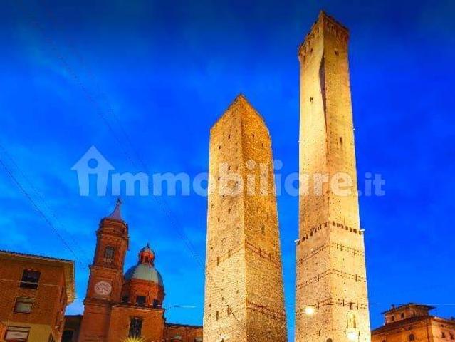Appartamento via Mascarella 10, Irnerio, Bologna