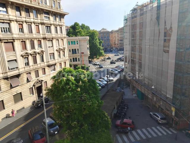 Appartamento via Montevideo 2, Foce, Genova
