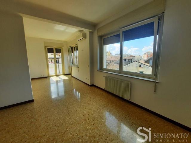 Appartamento via Avogari, Piazza dei Signori, Treviso