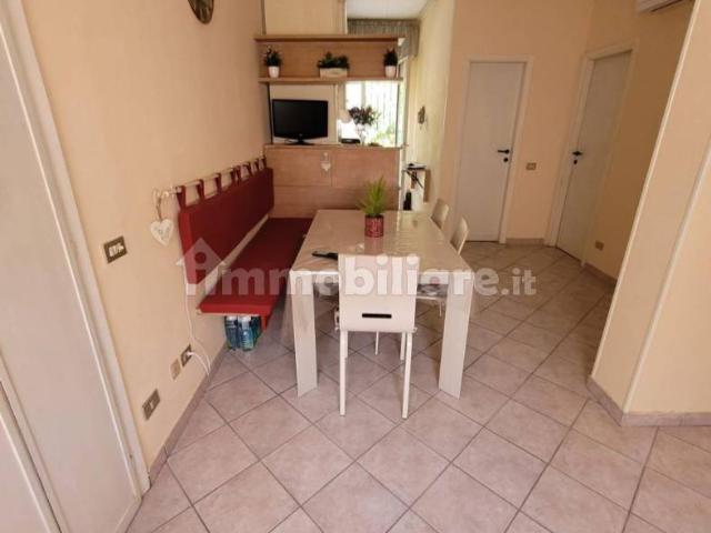 Appartamento via Alessandro Manzoni, Lido di Camaiore, Camaiore
