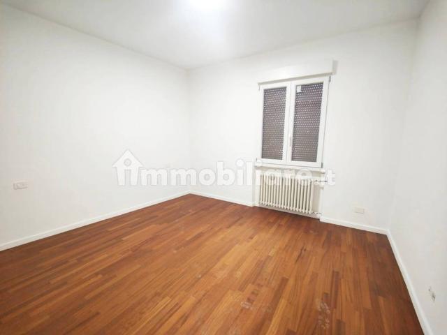 Appartamento via Ammiraglio Burzagli, Città, Montevarchi