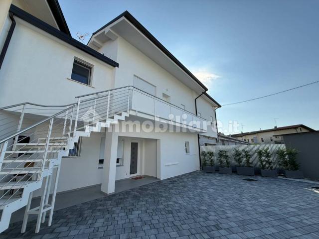 Appartamento via Archimede, Dosson, Casier