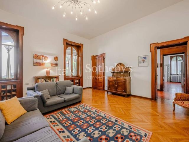 Appartamento via Arciprete Litta, Centro, Arona