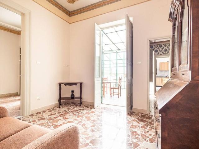 Appartamento via Danisinni 18, Zisa, Palermo