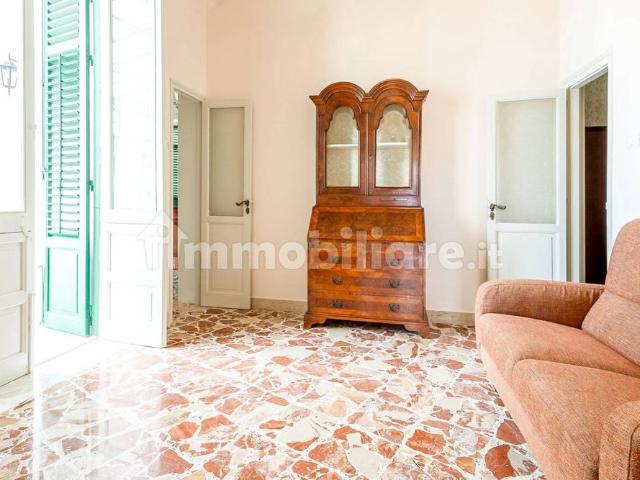 Appartamento via Danisinni 18, Zisa, Palermo