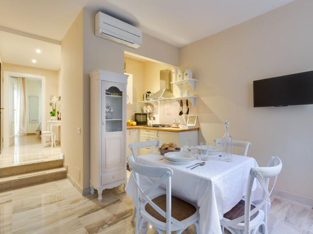 Appartamento Via dei Palchetti, 3b