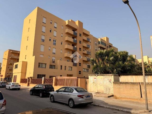 Appartamento via del Ferro 2, Centro, Trapani