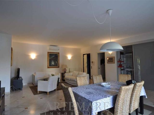Appartamento via della libertà, Pietrasanta
