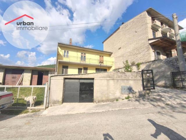 Appartamento via delle Piscine 33, Villagrande, Tornimparte