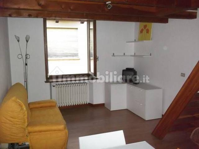 Appartamento via Dottore Ferro, Centro, Borgosesia