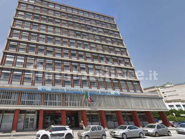 Appartamento via Eroi del Lavoro 12, Centro Storico, Latina