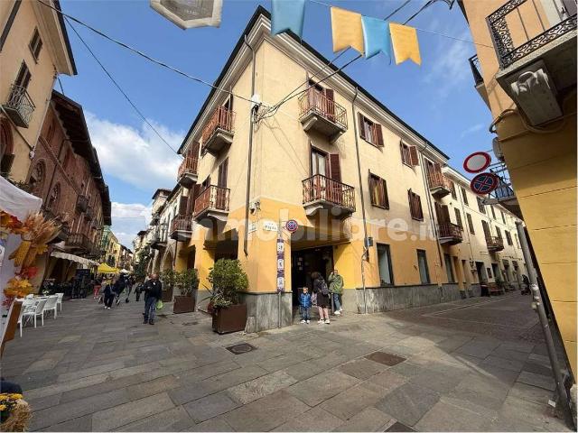 Appartamento via Fiera, 1, Centro, Ciriè